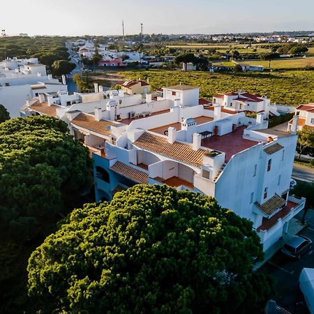 Casa Falesia T2 - Garden View - 5 Min From The Beach - Wifi Olhos de Agua  Buitenkant foto