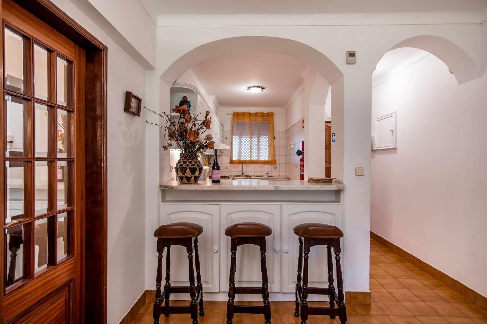Casa Falesia T2 - Garden View - 5 Min From The Beach - Wifi Olhos de Agua  Buitenkant foto