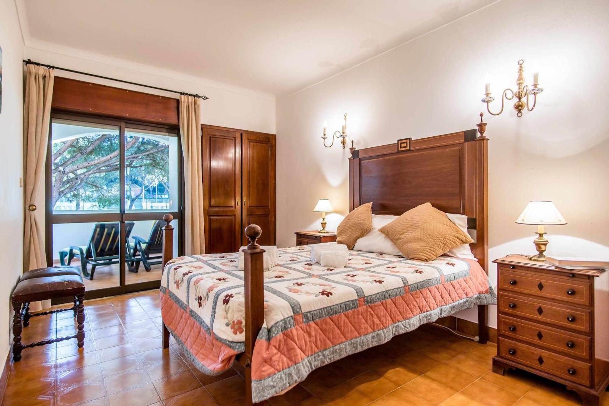 Casa Falesia T2 - Garden View - 5 Min From The Beach - Wifi Olhos de Agua  Buitenkant foto
